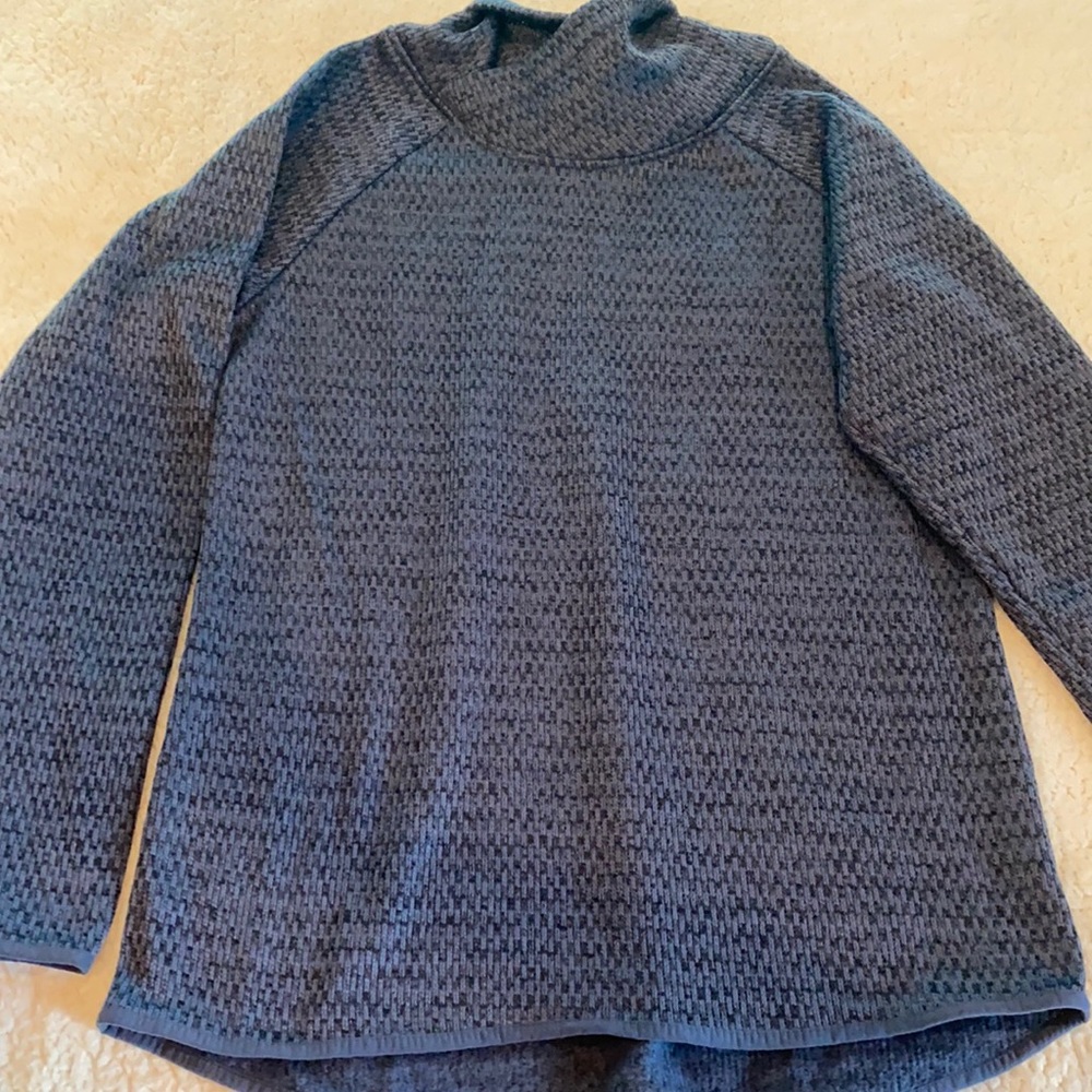 Columbia Sweater Size Large New w/o Tags Never Worn Navy Blue / Gray